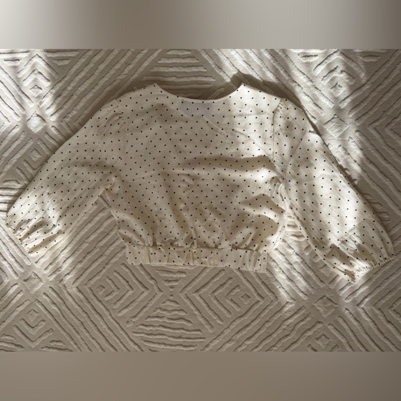 Francesca’s Collection Blue Rain Ivory & Black Polka Dot Wrap Blouse - Picture 15 of 16